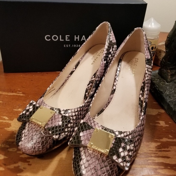 NEW COLE HAAN SNAKE PYTHON BLOCK HEELS SIZE 6 - Picture 2 of 4